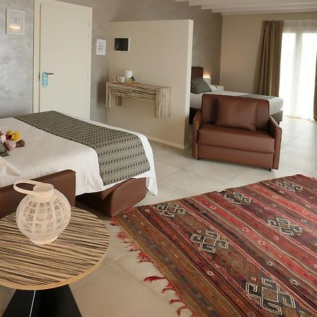 Hotel Buena Onda ペスキエーラ・デル・ガルダ エクステリア 写真